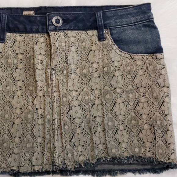 Volcom Denim Crochet Detail Distressed Skirt 27 - Picture 2 of 8